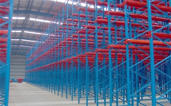 Heavy Duty Shelf Rack Drive In Pallet Racking System For Certificated Hanger Storage